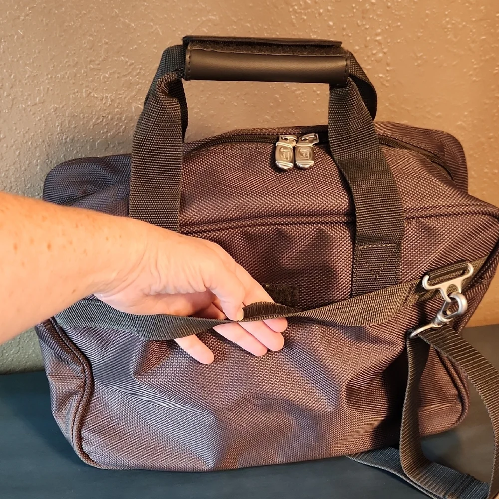 Ricardo Omega Plus Personal Bag, Olive Green, NWOT